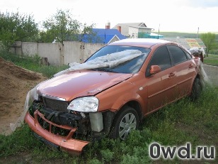 Битый автомобиль Chevrolet Lacetti