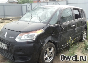 Битый автомобиль Citroen C3 Picasso